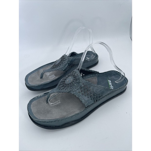 Earth Green Salsa Midnight Blue Women's Sandal Size‎ 9.5M Perforated Leather - Picture 1 of 11